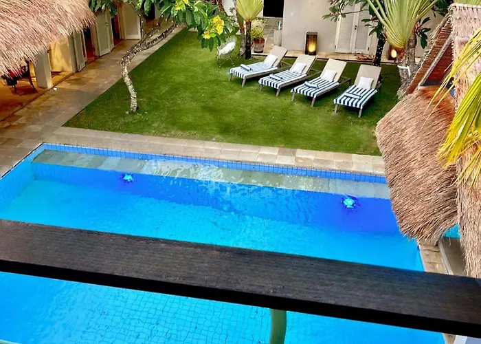 Villa Anh Yeu - 6 Bedroom In With Huge Pool & Garden Seminyak
