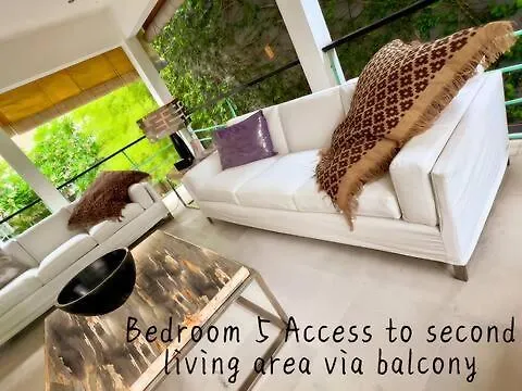 Anh Yeu - 6 Bedroom In With Huge Pool & Garden Villa