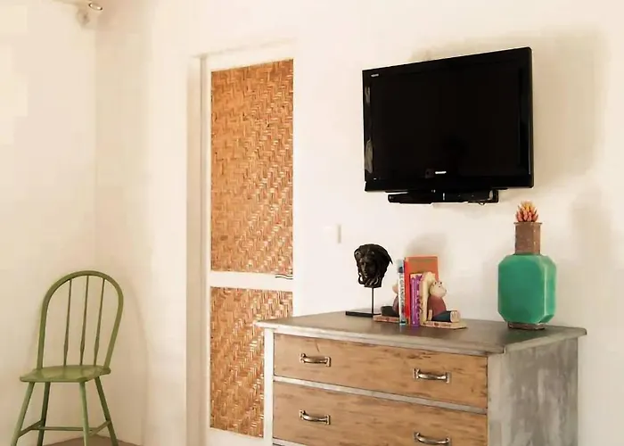 Anh Yeu - 6 Bedroom In With Huge Pool & Garden * Seminyak
