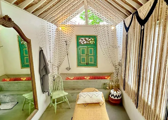 Villa Anh Yeu - 6 Bedroom In With Huge Pool & Garden